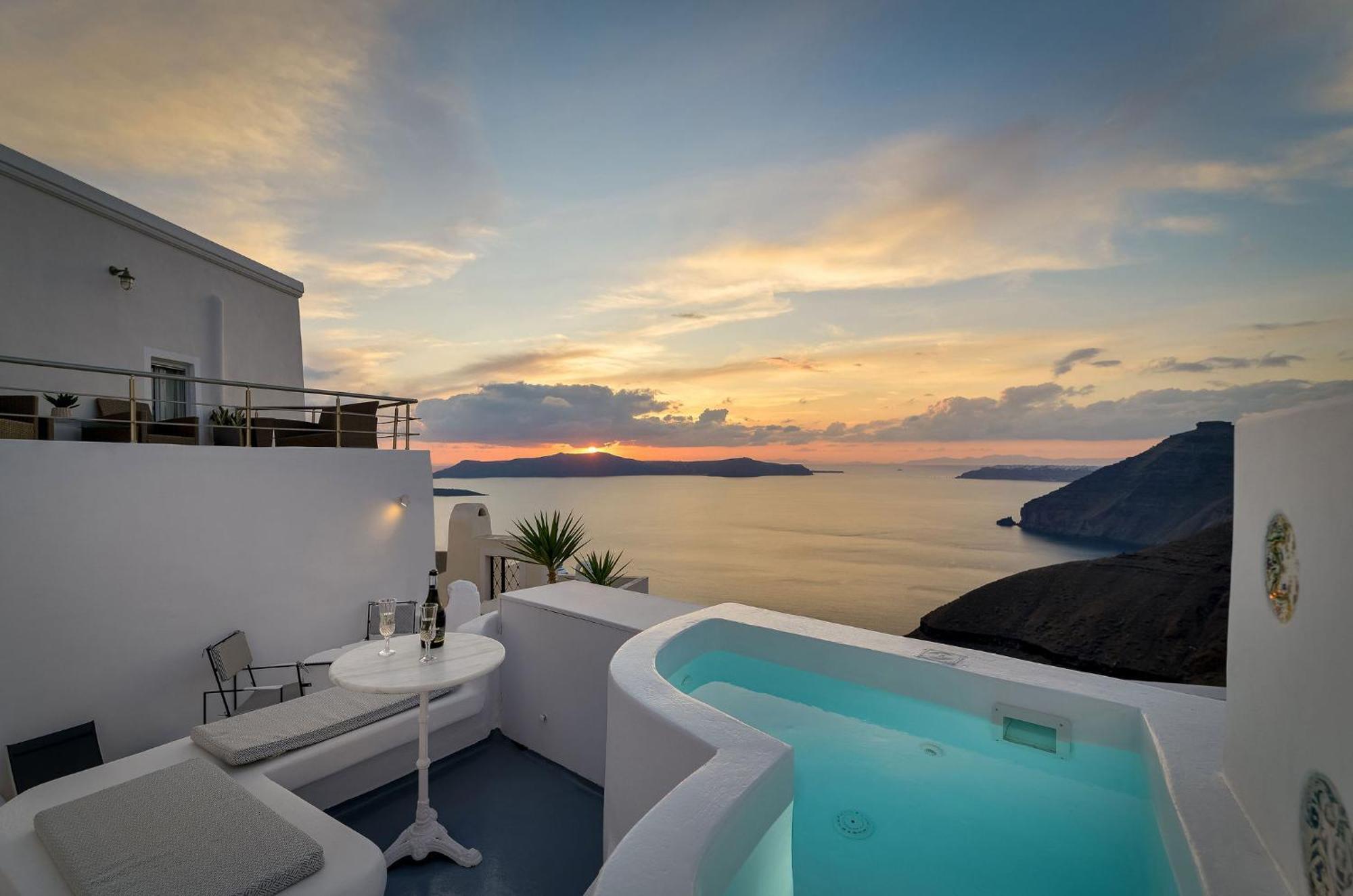 Trieris Villa & Suites Fira  Exterior foto